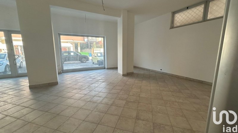 Gewerbeimmobilie in San Nicola la Strada