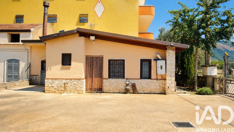 Casa independente em Acerra