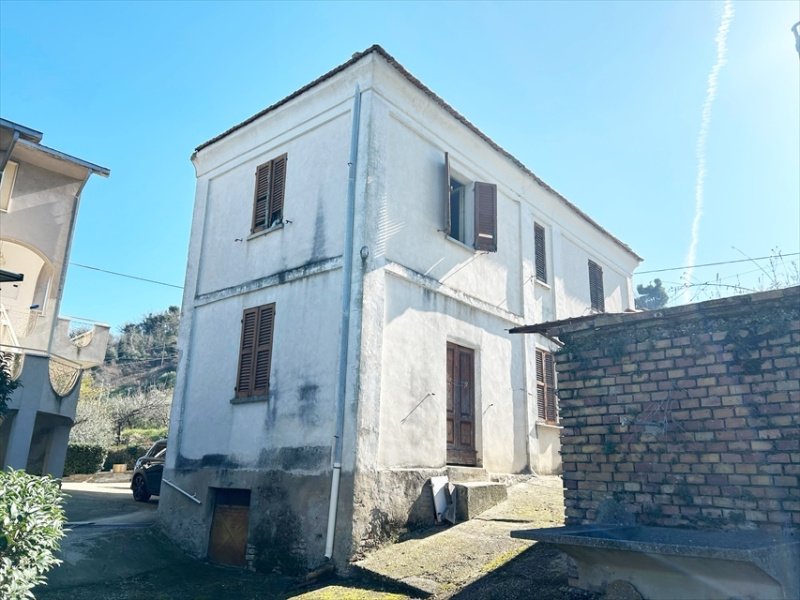 Semi-detached house in Chieti