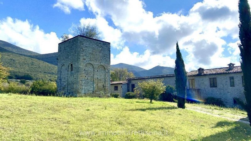 Klein huisje op het platteland in Montecchio