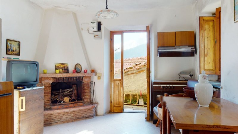 Casa geminada em Fabbriche di Vergemoli