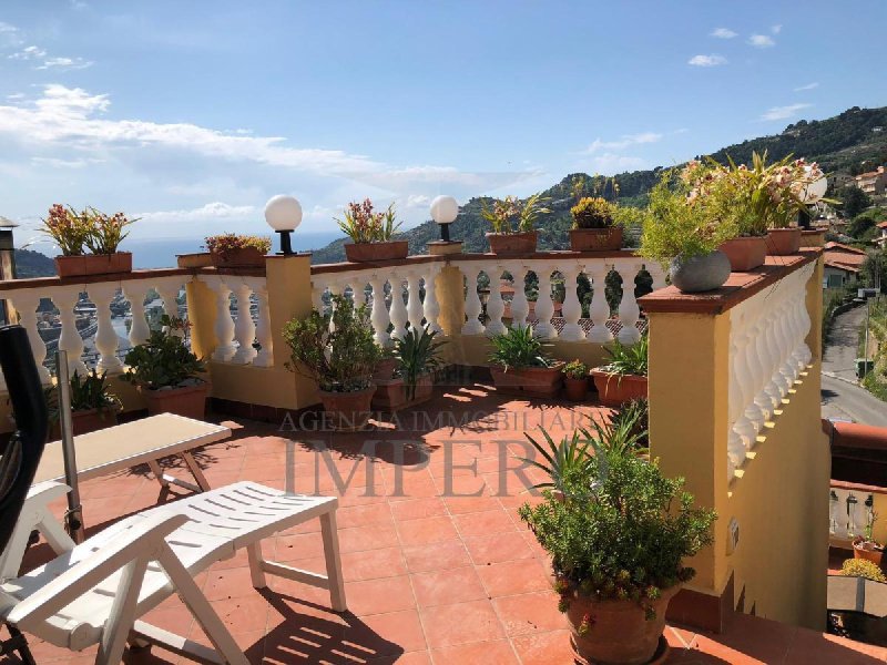 Half-vrijstaande woning in Ventimiglia