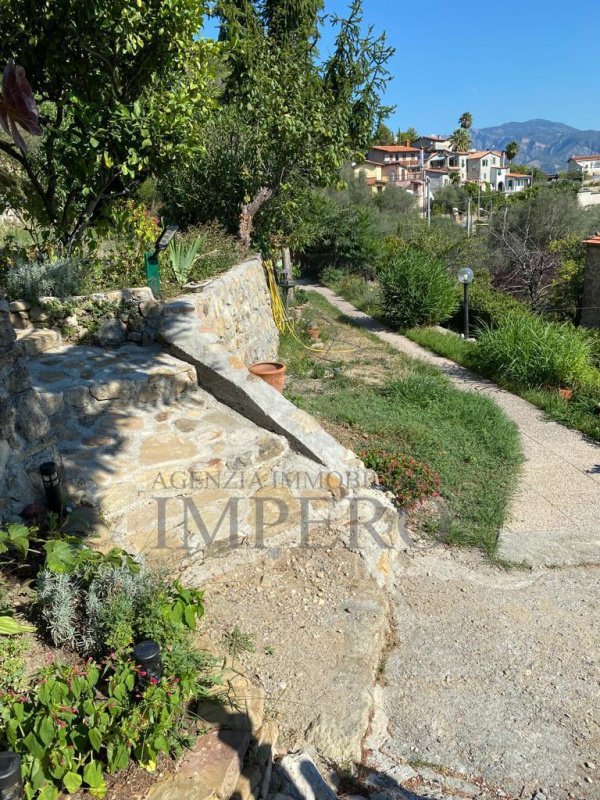 Semi-detached house in Ventimiglia