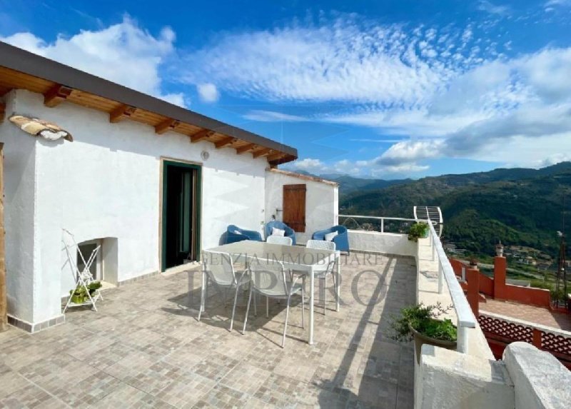 Half-vrijstaande woning in Ventimiglia