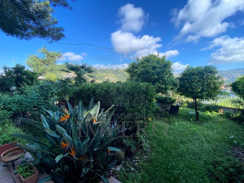 Semi-detached house in Bordighera