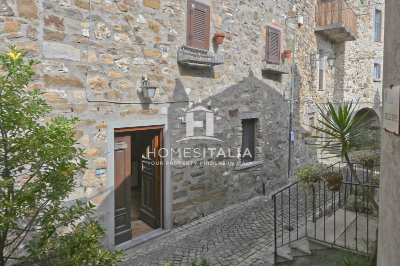 Self-contained apartment in Baschi