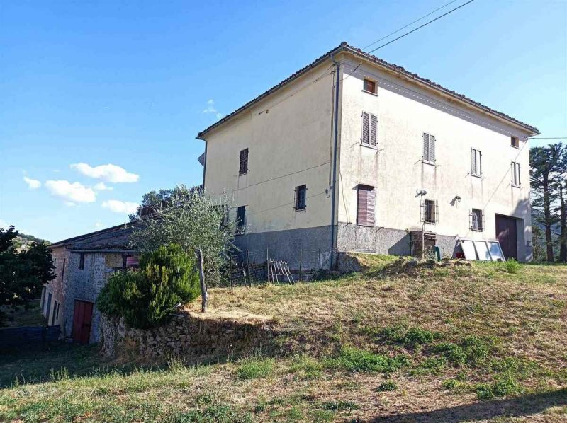 Einfamilienhaus in San Severino Marche