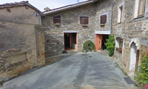 Half-vrijstaande woning in San Severino Marche