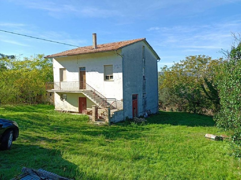 Maison individuelle à San Severino Marche