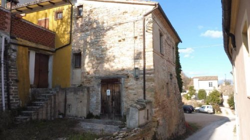 Maison jumelée à San Severino Marche