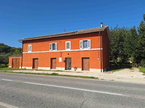 Casa independiente en San Severino Marche
