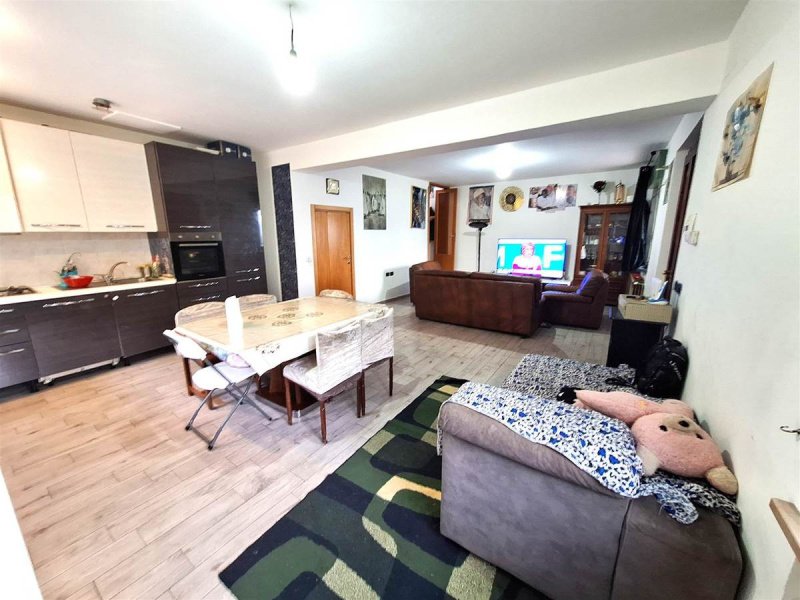 Casa geminada em San Severino Marche