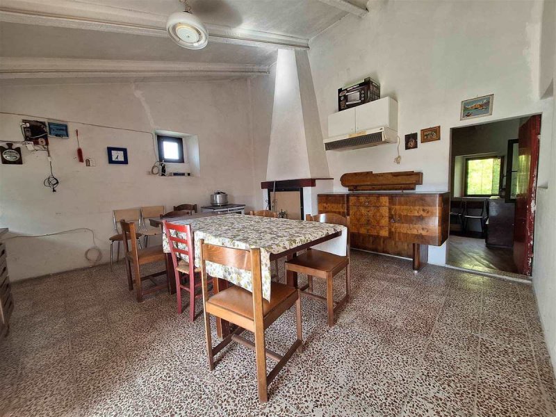 Особняк в Сан-Северино-Марке