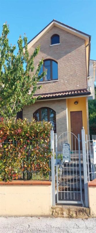 Таунхаус в Чинголи