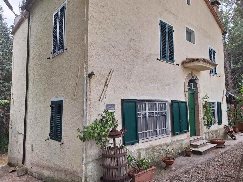 Einfamilienhaus in San Severino Marche