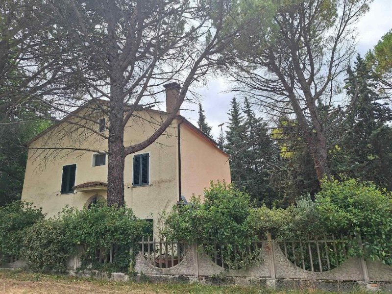 Einfamilienhaus in San Severino Marche
