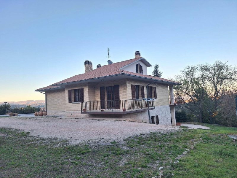 Villa a San Severino Marche