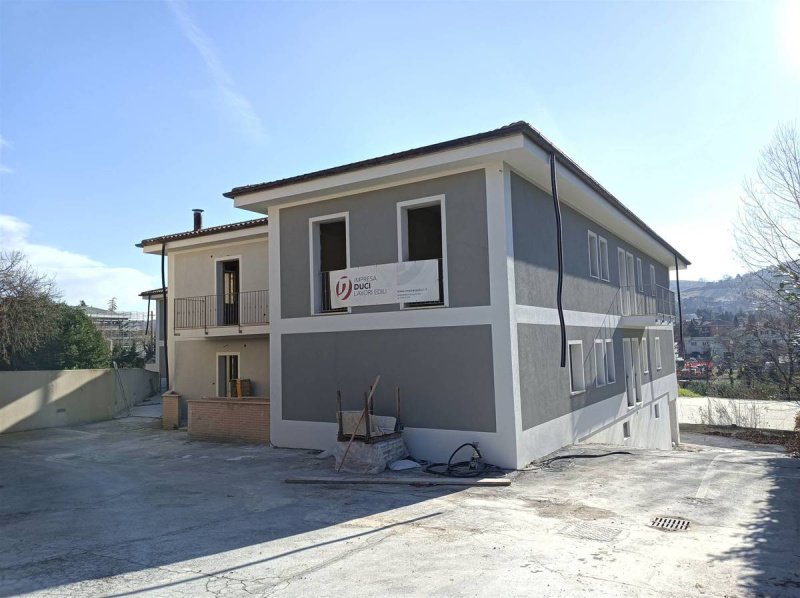 Maison à San Severino Marche