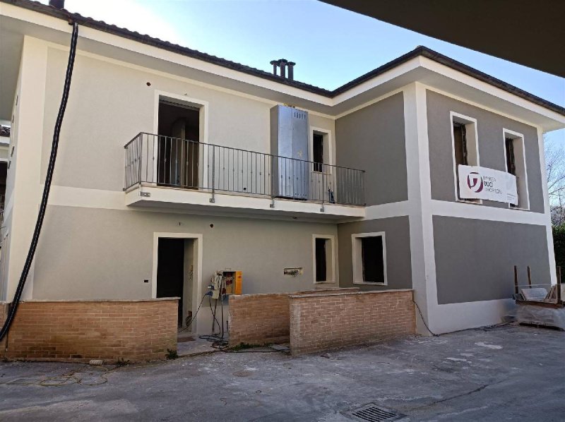 Maison à San Severino Marche