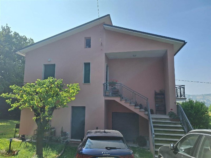 Vrijstaande woning in San Severino Marche