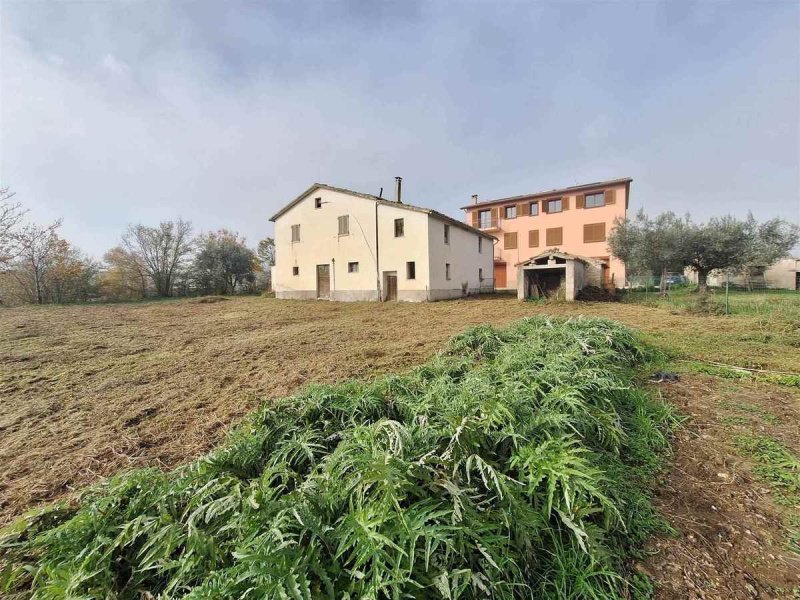 Caserío en San Severino Marche