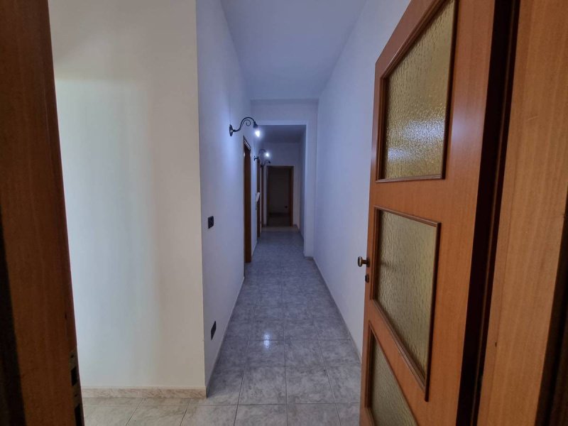 Apartamento em Canicattini Bagni