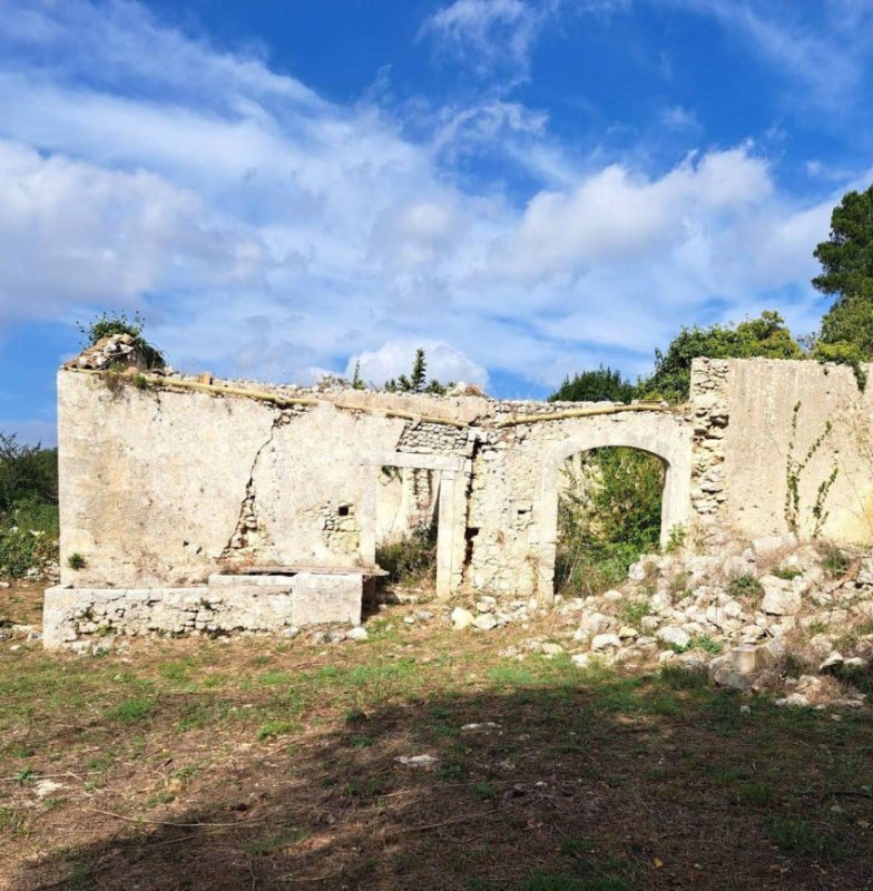 Terrain agricole à Canicattini Bagni