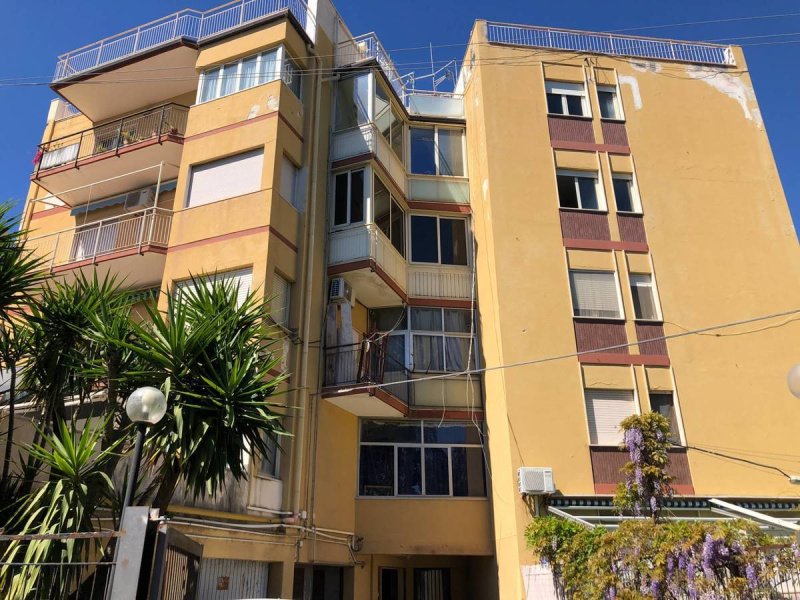 Appartement in Aci Castello