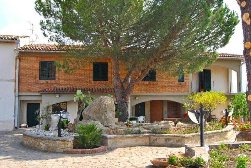 Villa in Gangi