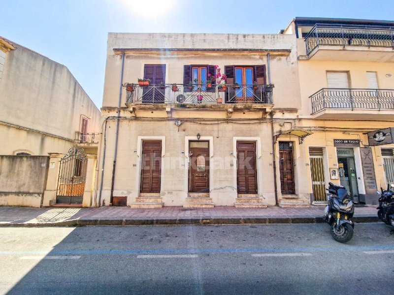 Vrijstaande woning in Santa Teresa di Riva