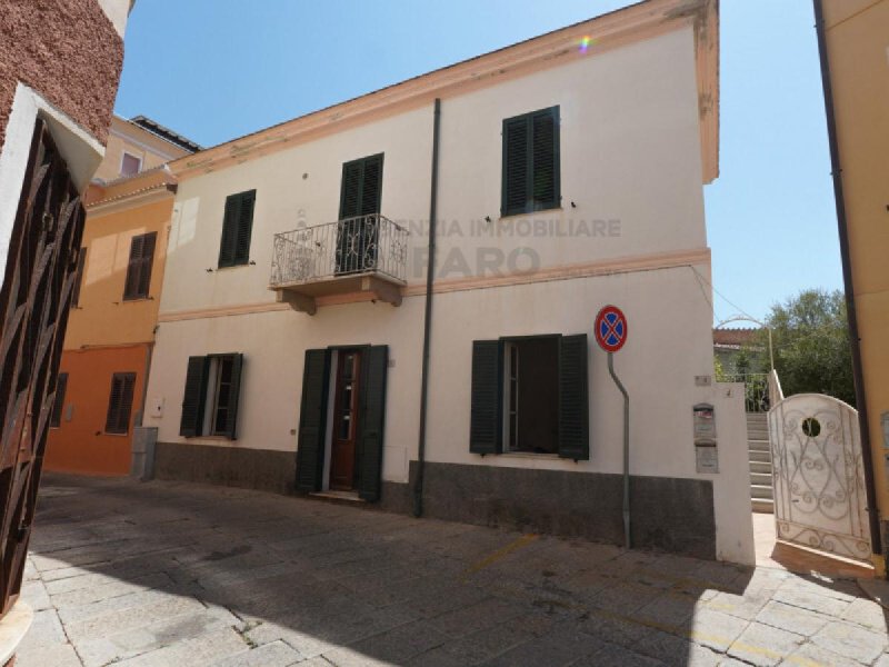 Radhus i La Maddalena