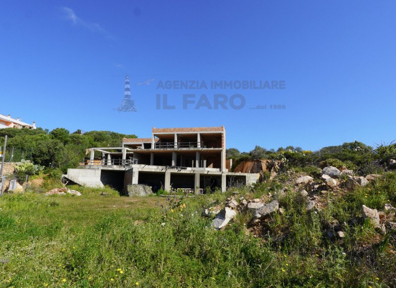Moradia em La Maddalena