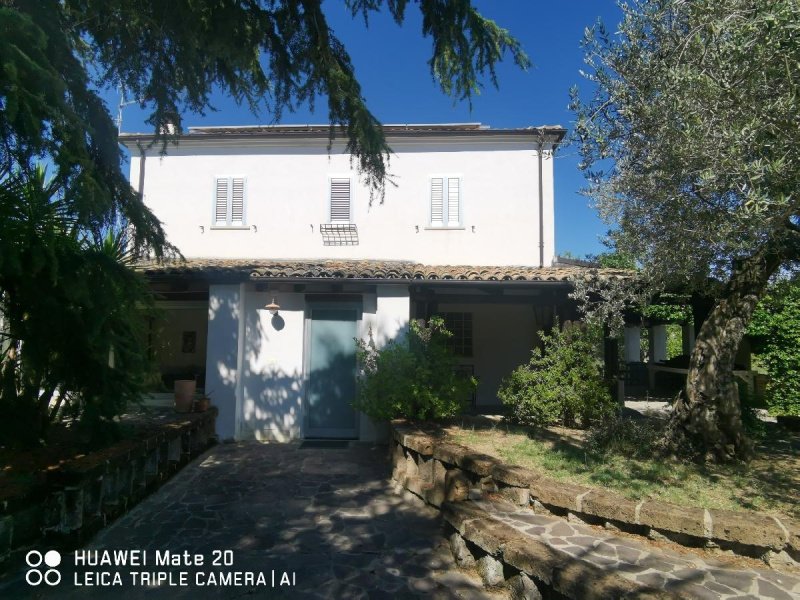 Casa a Loreto Aprutino