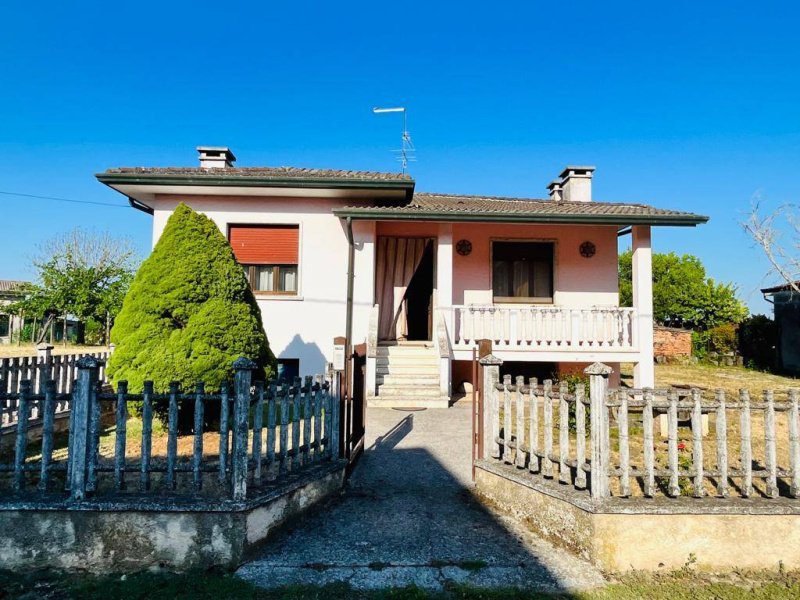 Detached house in Cerea