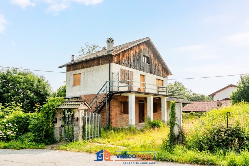 Detached house in Peveragno