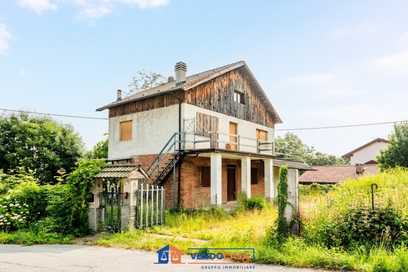 Detached house in Peveragno