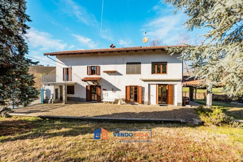 Einfamilienhaus in Dogliani