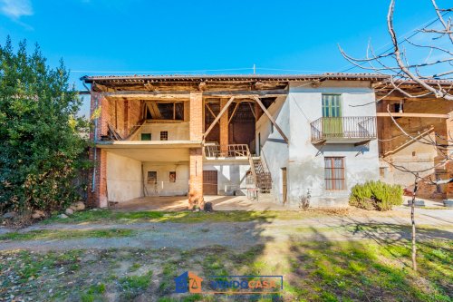 Casa di campagna a Carrù