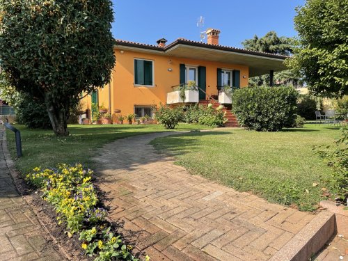 Einfamilienhaus in Costermano sul Garda