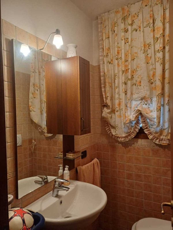 Особняк из двух квартир в Костермано