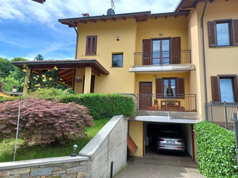 Terraced house in Omegna