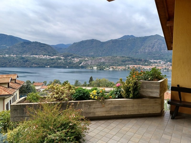 Villa i Omegna