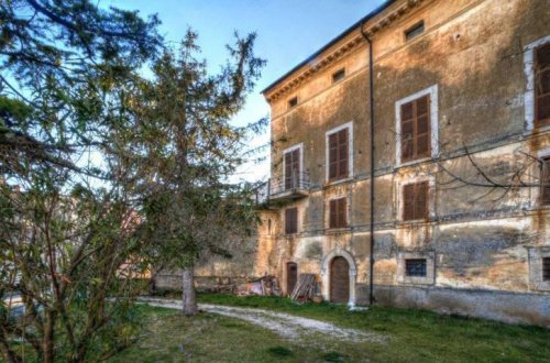 Palace in Campoli Appennino