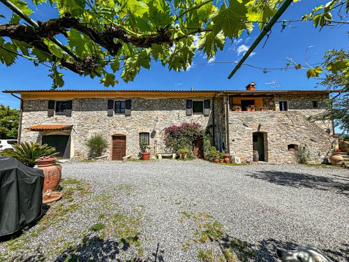 Farmhouse in Rosignano Marittimo