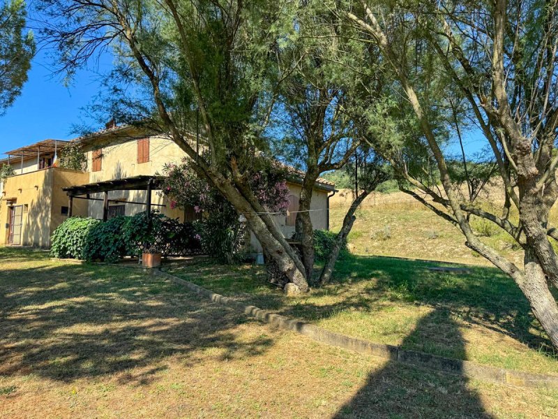 Casa geminada em Guardistallo