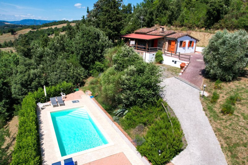 Villa en Montecatini Val di Cecina