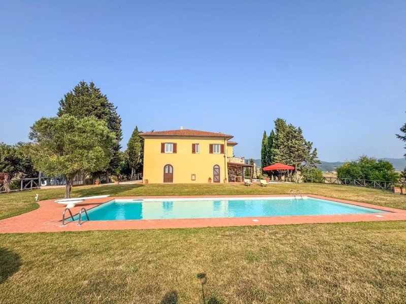 Villa in Santa Luce