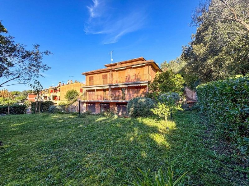 Lägenhet i Castagneto Carducci