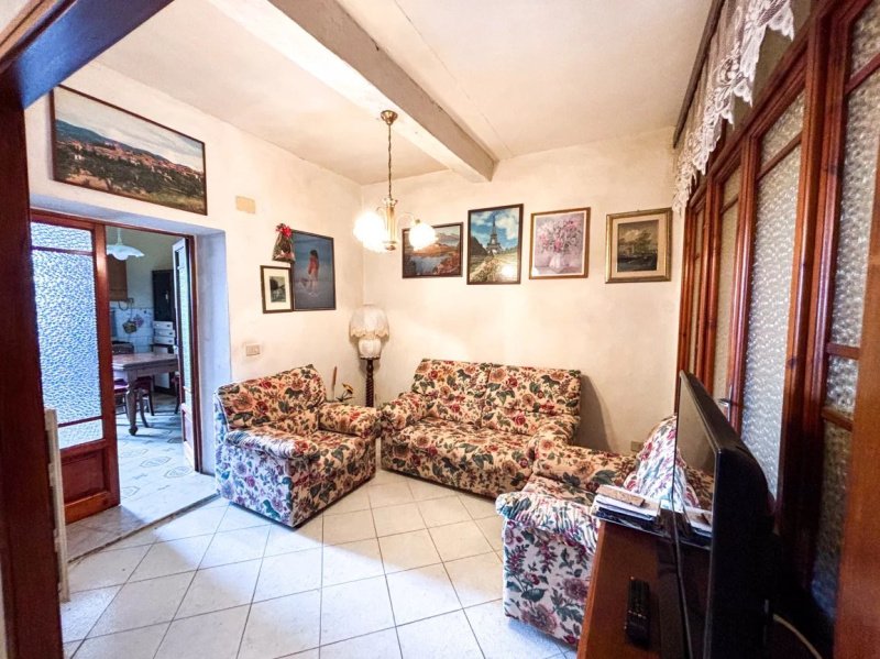 Appartement à Montescudaio