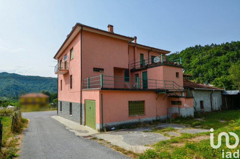 Einfamilienhaus in Millesimo